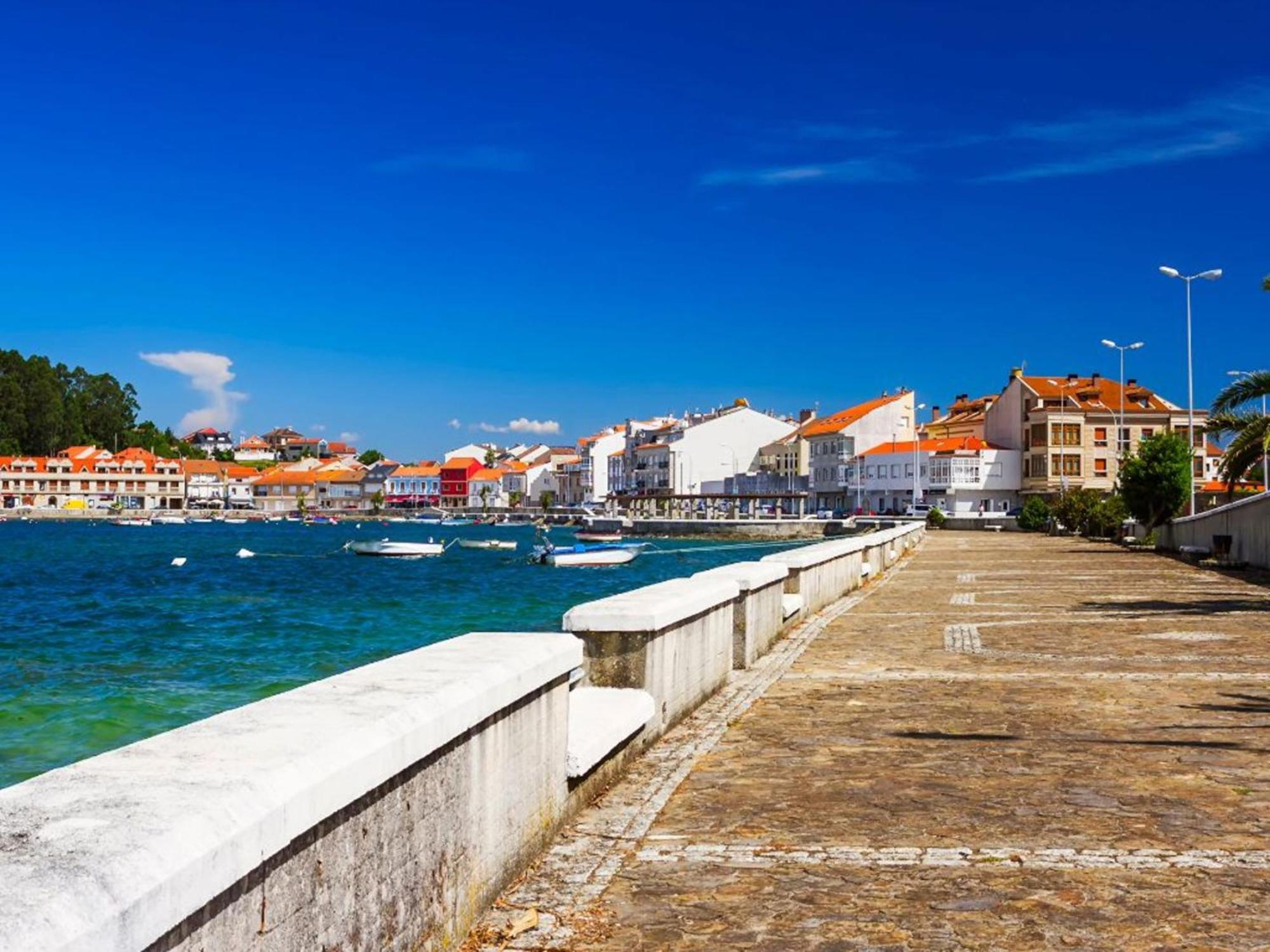 Complejo Tamanaco Illa De Arousa 3000 外观 照片